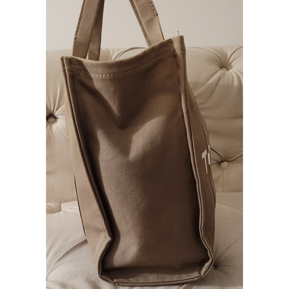 Marc Jacob Large Tote Bag - Picture 4 of 8